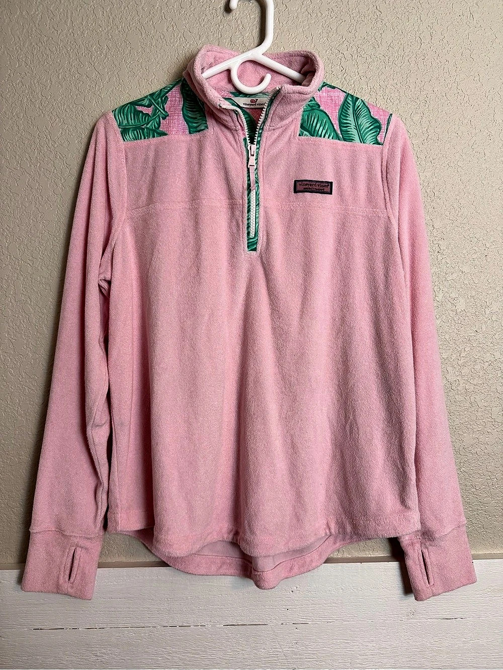 vineyard vines Pink Palm Leaf Quarter Zip Fleece Pullover Pink Small